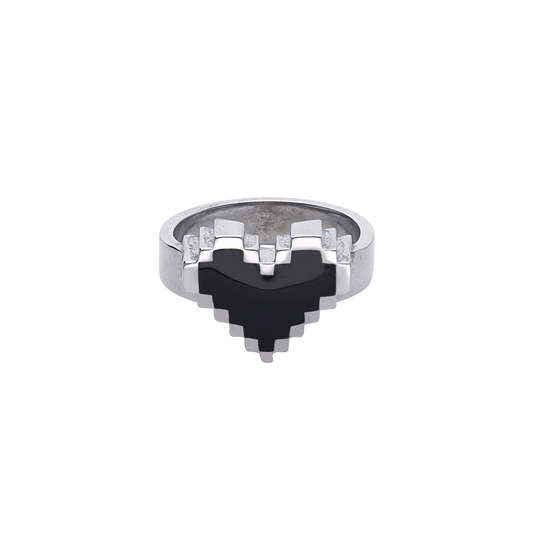 Silver | PIXEL LOVE RING — siyah piksel kalp detaylı 925 ayar gümüş yüzük, önden ürün görünümü
