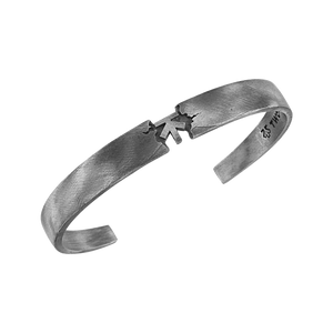 Silver | TOXIC BRACELET — oksitli 925 ayar gümüş açık bilezik, önden ürün görünümü
