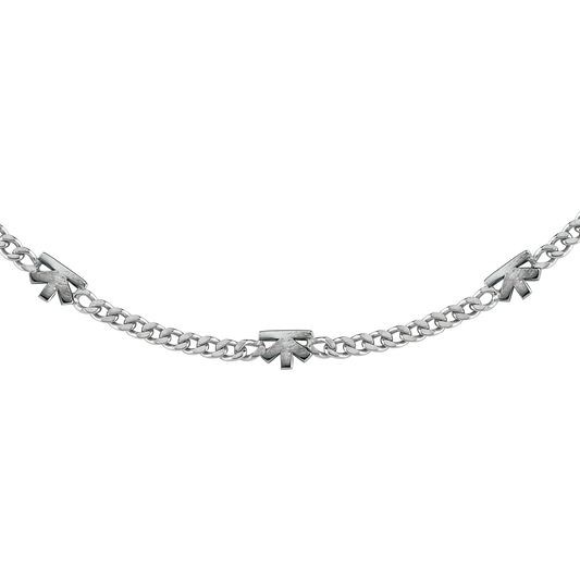 Silver | V CHAIN yakın çekim — V sembollerinin ve gurmet örgünün detayı, 925 ayar gümüş